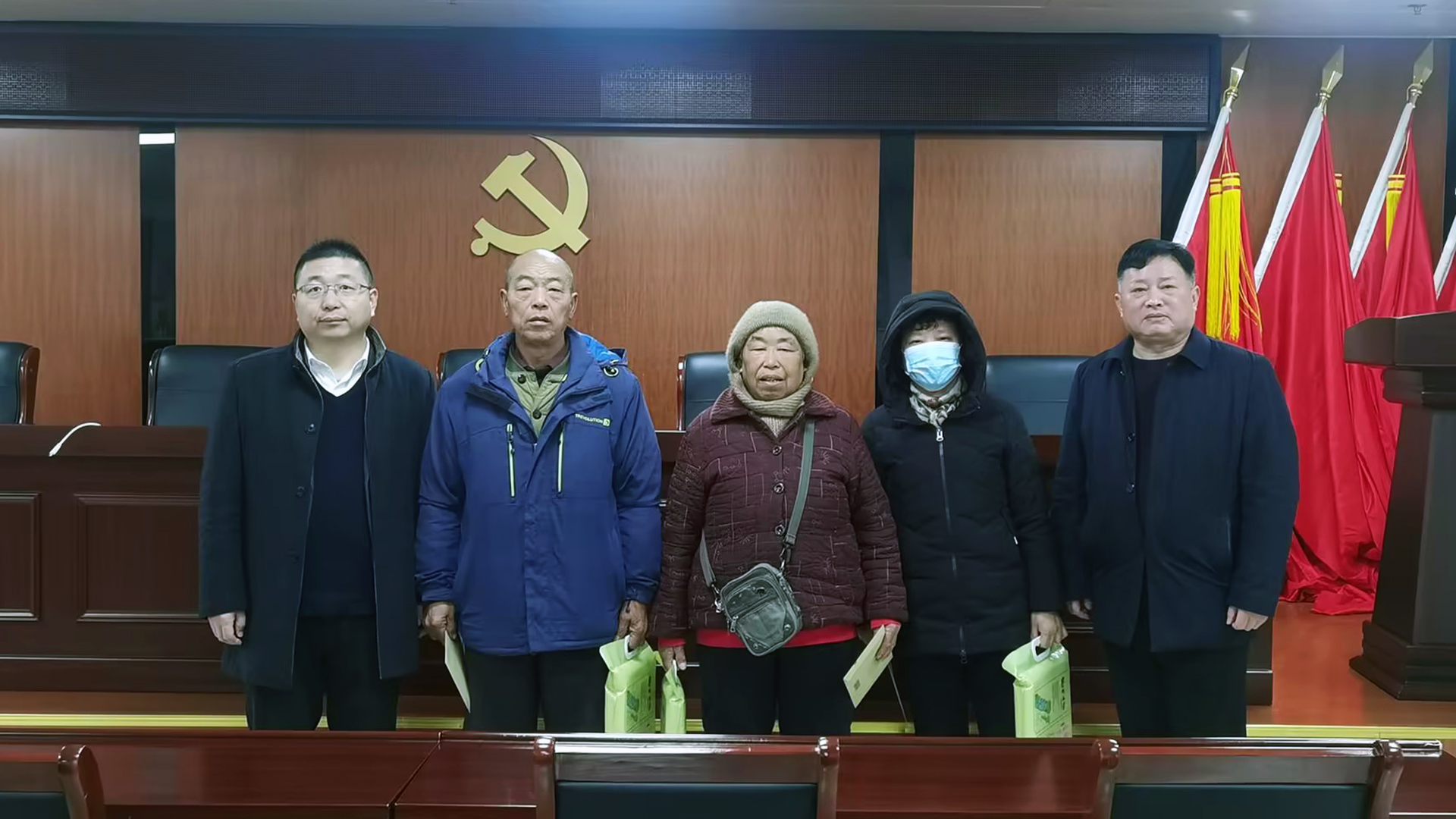 2e3f7717637d31bc44296271d1adcff4.jpg 2e3f7717637d31bc44296271d1adcff4.jpg