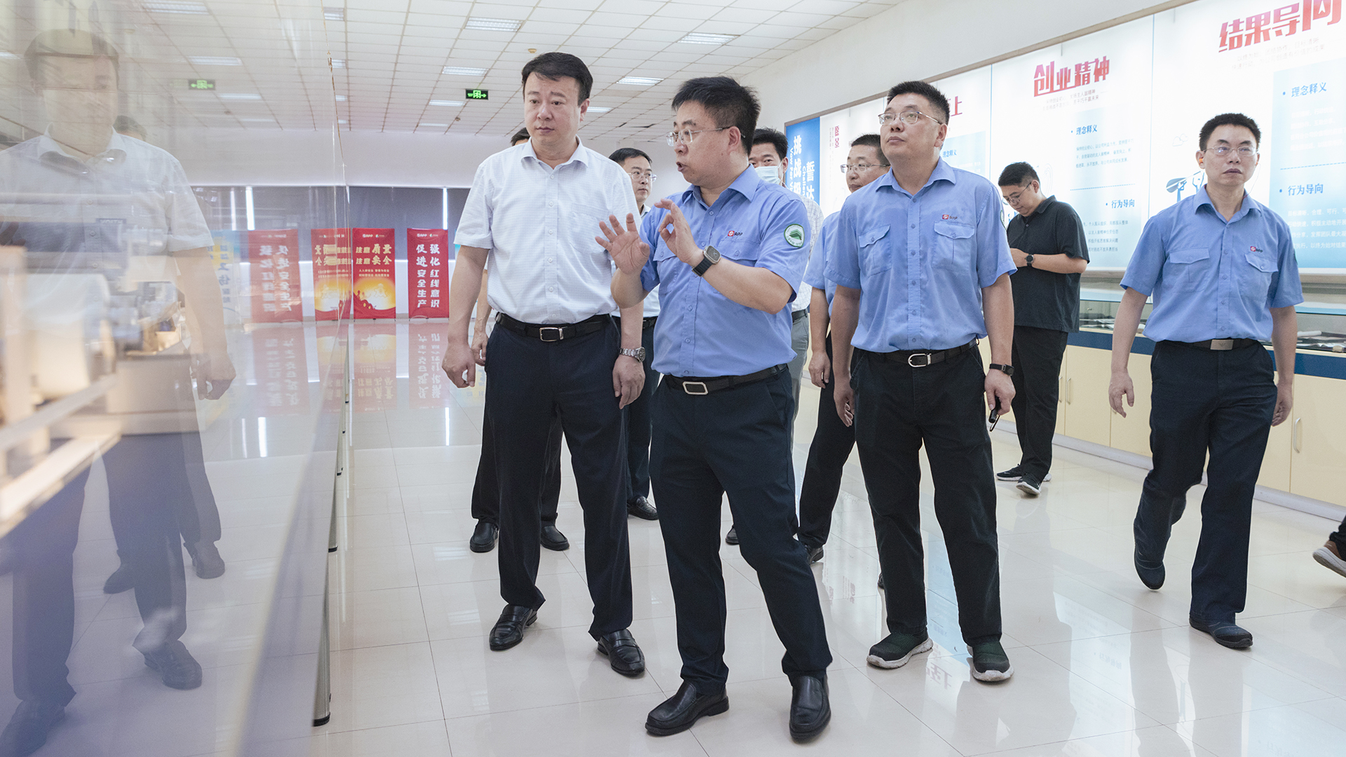 李向阳 (3).JPG 李向阳 (3).JPG