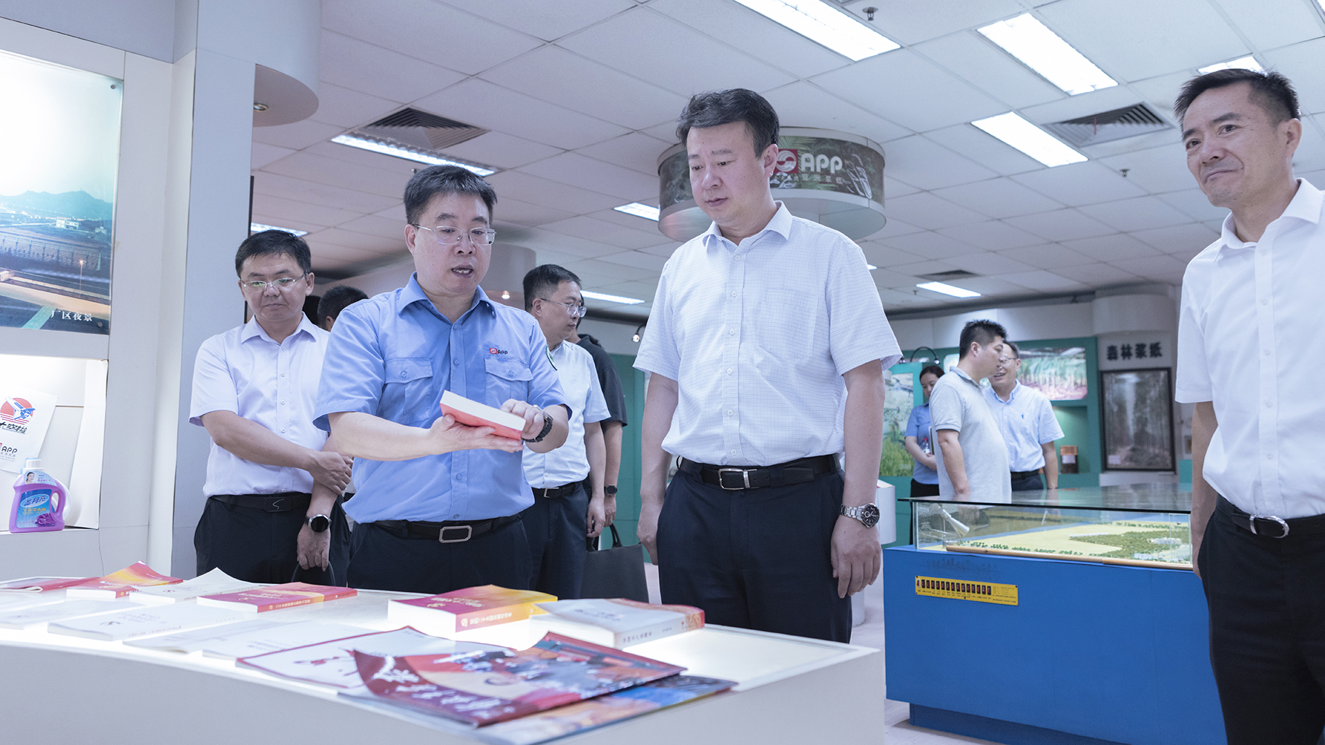 李向阳 (10).JPG 李向阳 (10).JPG