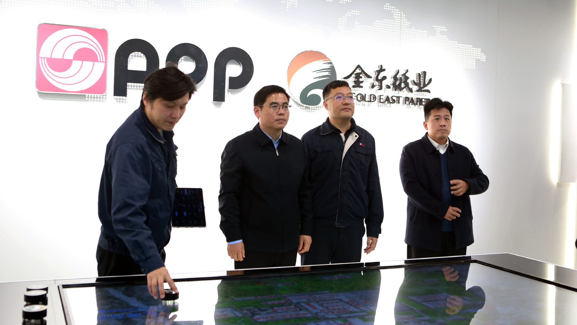 CR7A4354.JPG CR7A4354.JPG